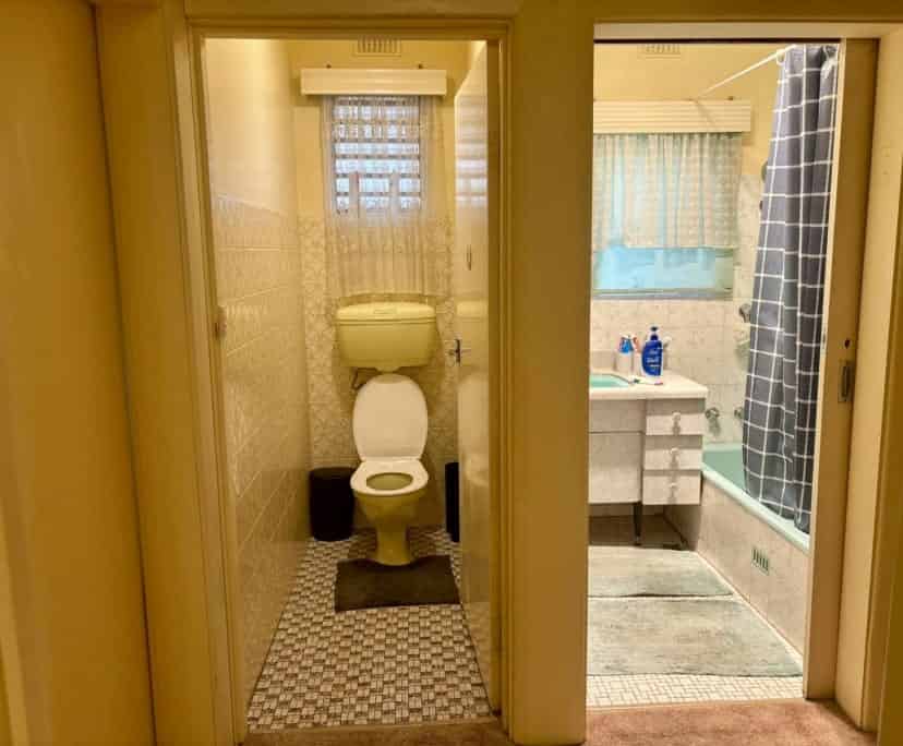 Private Room in a Shared Apartment, Alexander Ave, Campbelltown, Adelaide 5074 - Adelaide, South Australia, Australia - Room 1 - Bathroom