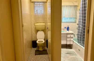 Private Room in a Shared Apartment, Alexander Ave, Campbelltown, Adelaide 5074 - Adelaide, South Australia, Australia - Room 1 - Bathroom
