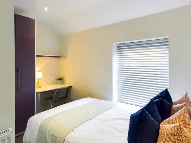 Room in a 4 Bedroom Apartment, 119 Spencer Road, Stoke-on-Trent ST4 2BE - Stoke-on-Trent, England, United Kingdom - 4 Bedroom 1 Bathroom Apartment - Bedroom