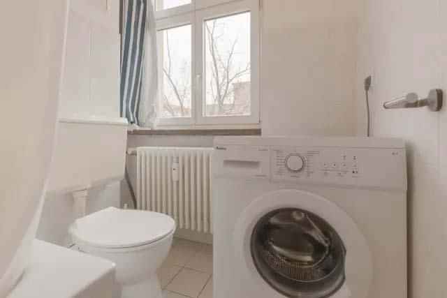 Common Area?w=400&h=260&fit=crop&q=40&auto=format&trim=auto