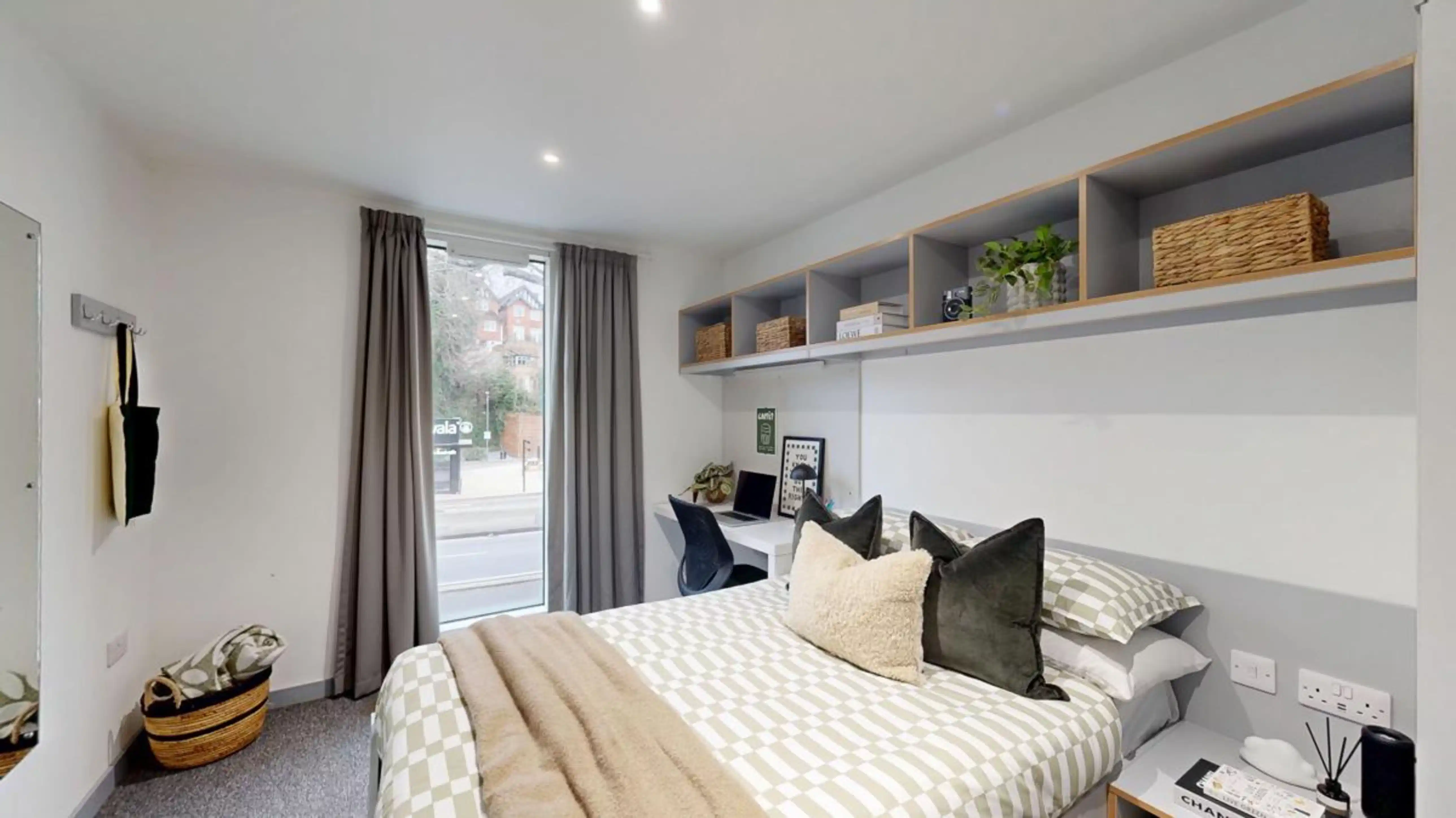 Ensuite Room