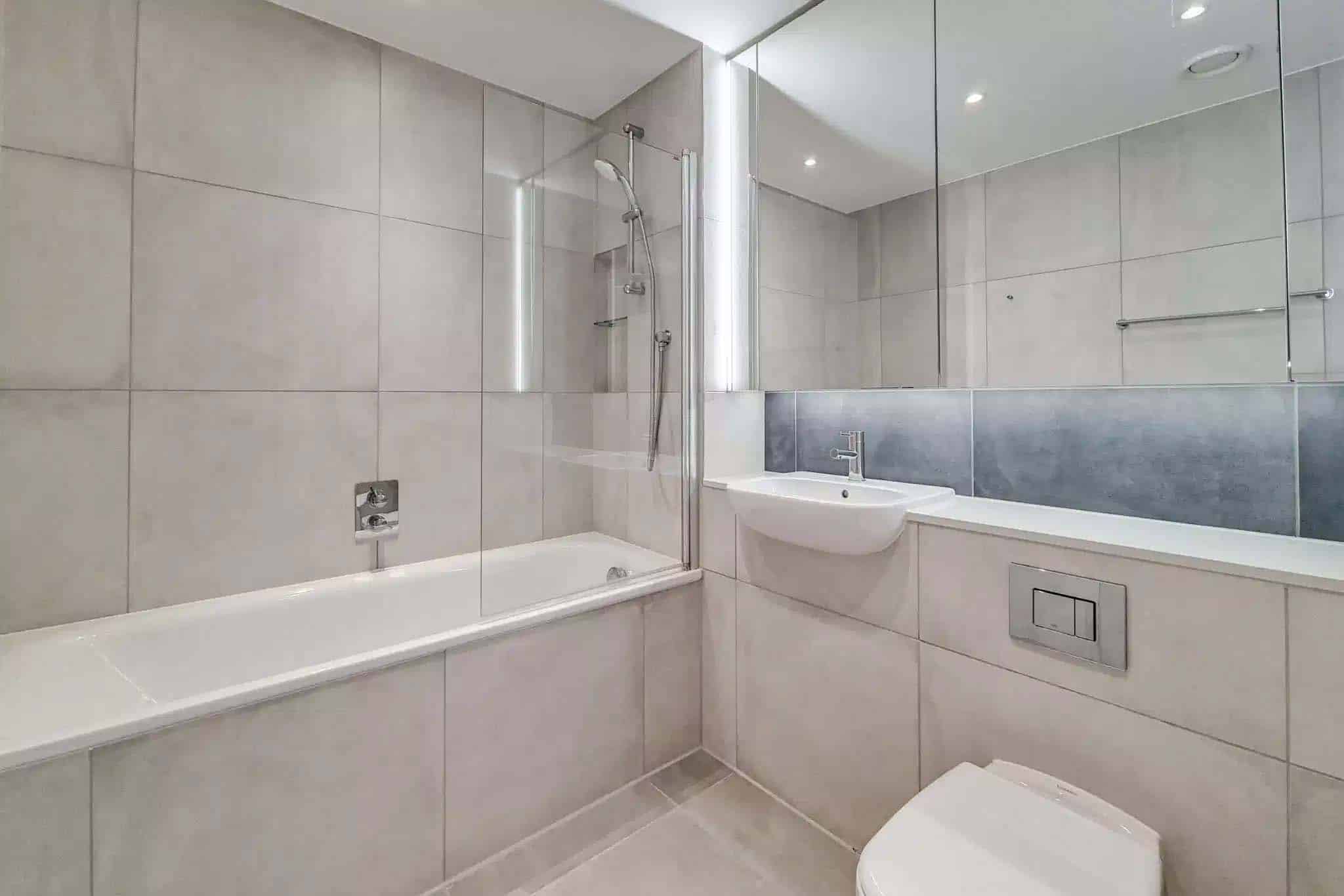 Landsby, London 4