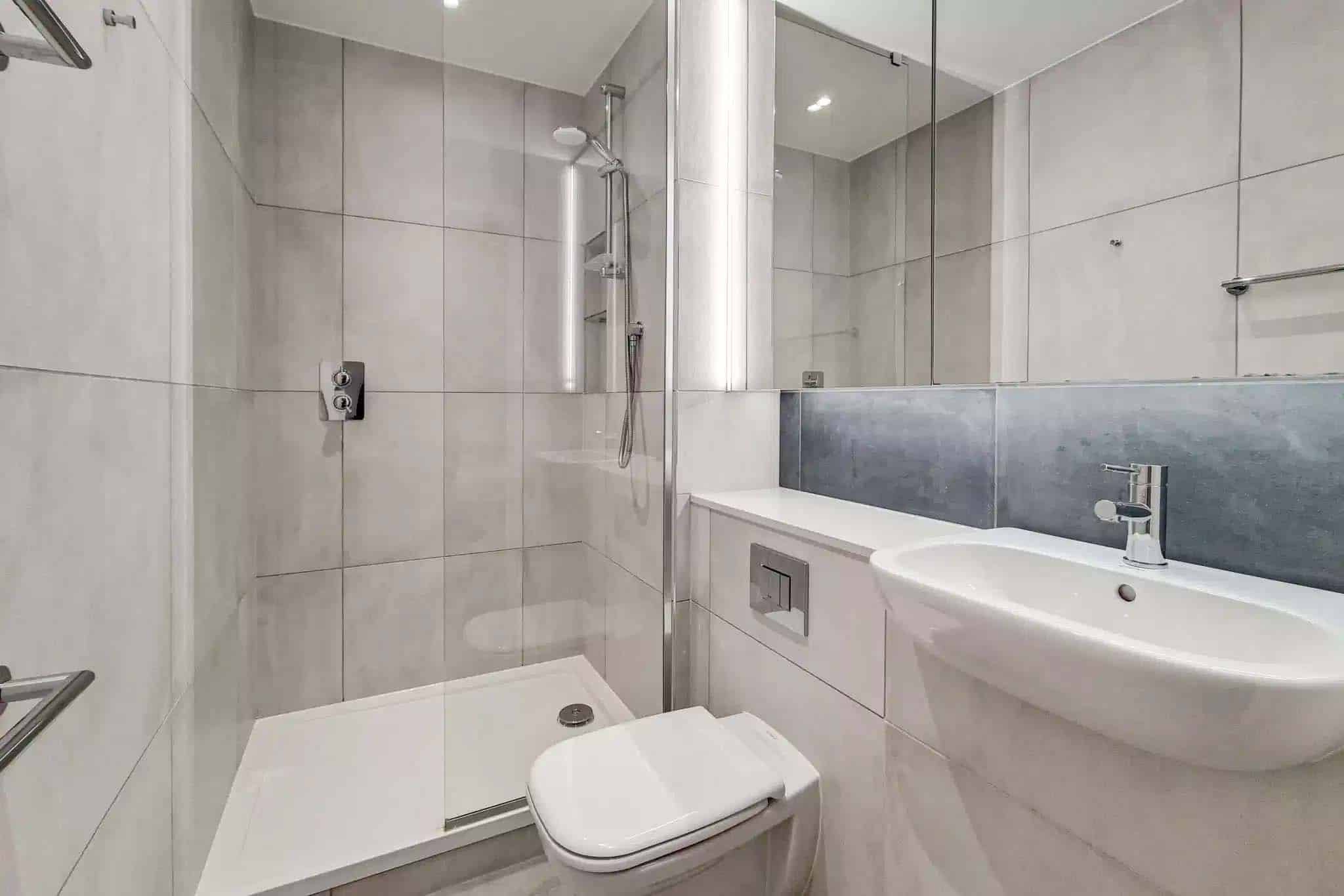 Landsby, London 5
