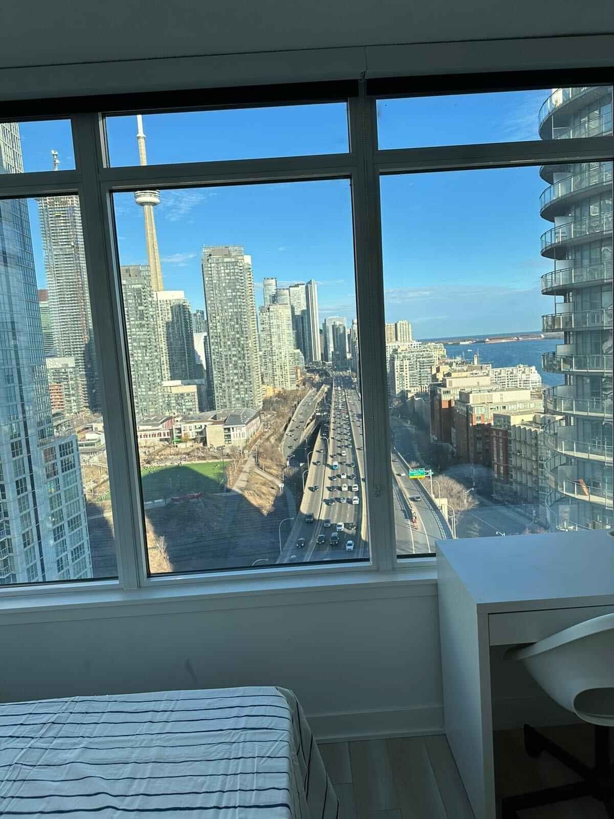 Deluxe Room - Bedroom?w=400&h=260&fit=crop&q=40&auto=format&trim=auto