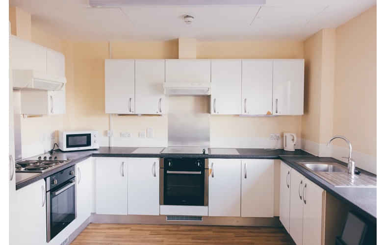 Standard Single En-Suite Room - Bedroom?w=400&h=260&fit=crop&q=40&auto=format&trim=auto