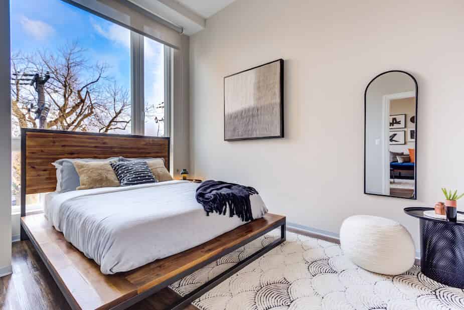 Common Area?w=400&h=260&fit=crop&q=40&auto=format&trim=auto