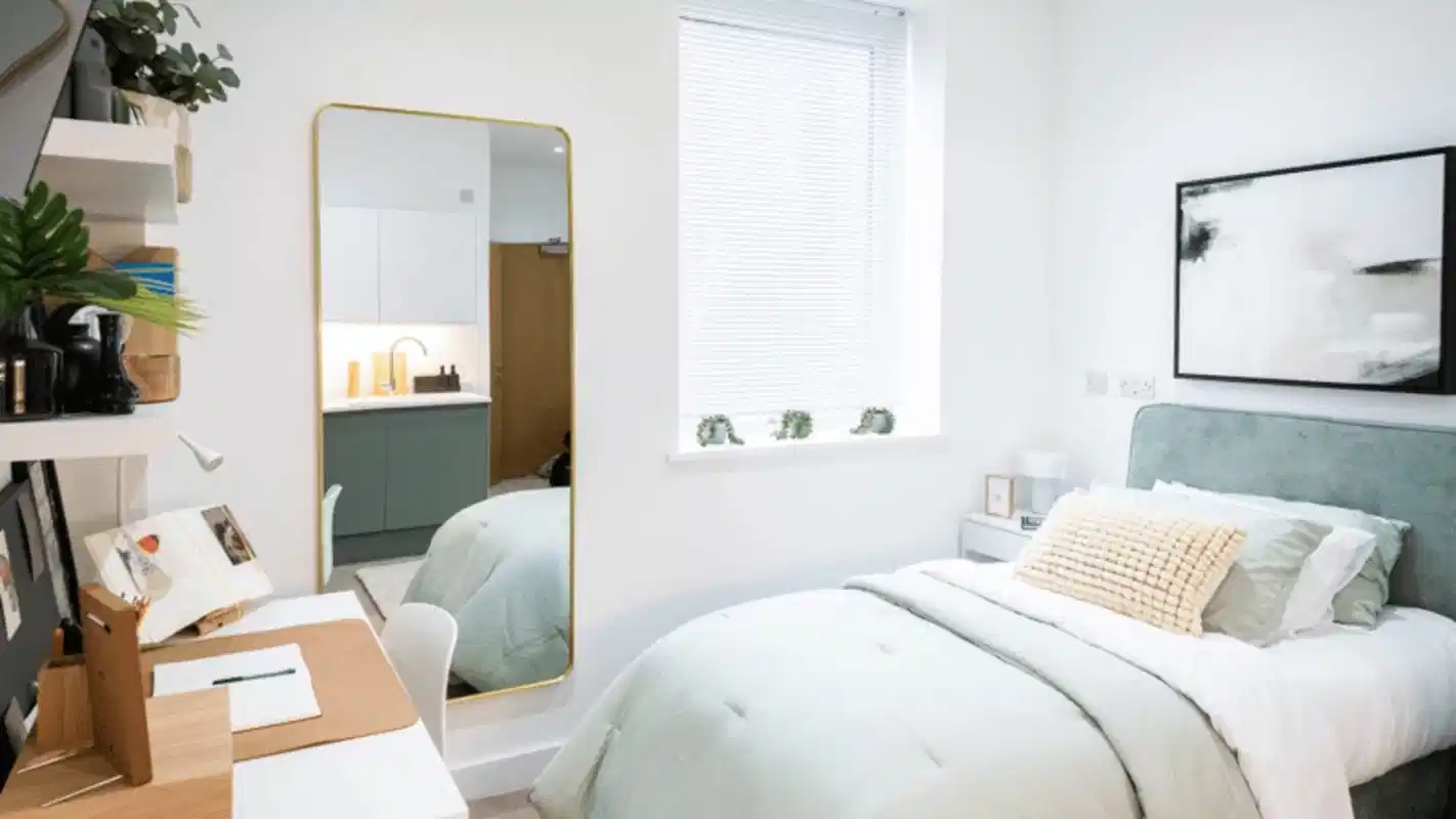 Aire, Stoke-on-Trent - Stoke-on-Trent, England, United Kingdom - Bedroom