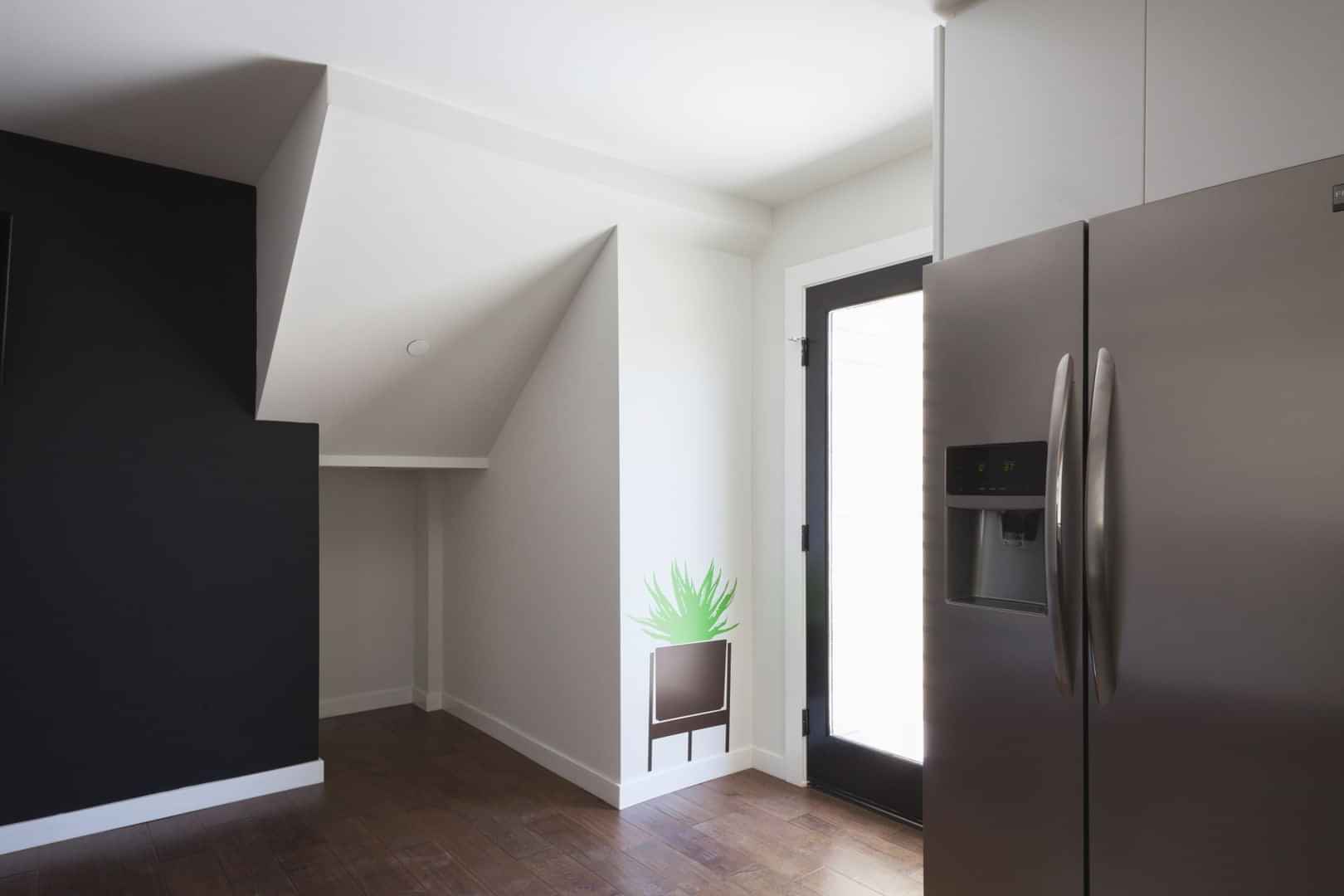 Exterior?w=400&h=260&fit=crop&q=40&auto=format&trim=auto