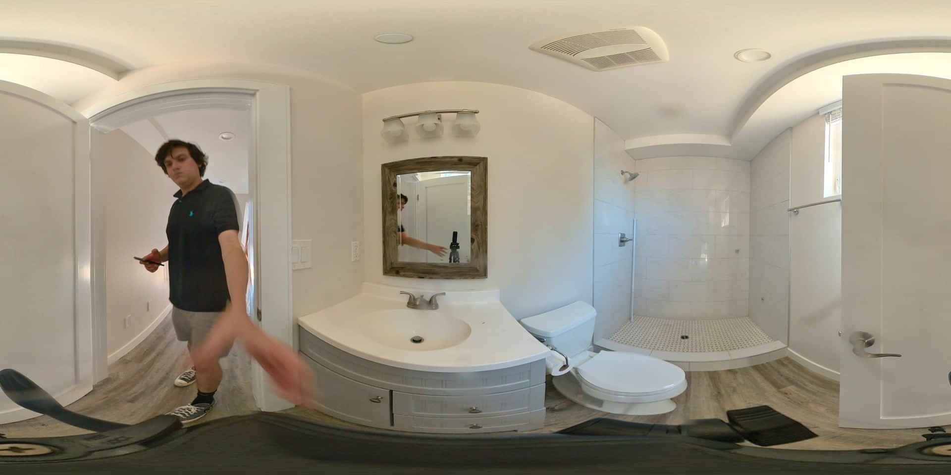 Exterior?w=400&h=260&fit=crop&q=40&auto=format&trim=auto