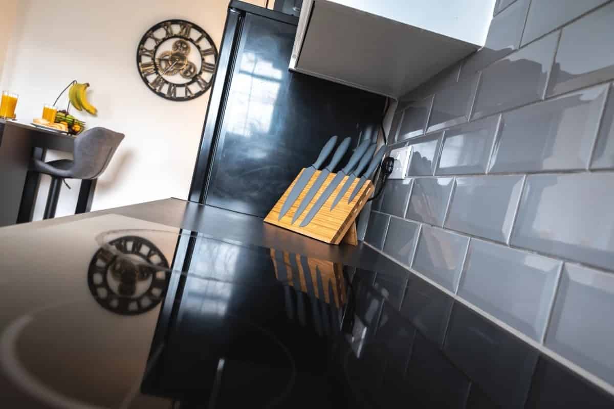 Azura, Southampton - Southampton, England, United Kingdom - 1 Bed -  1 Bath - Kitchen