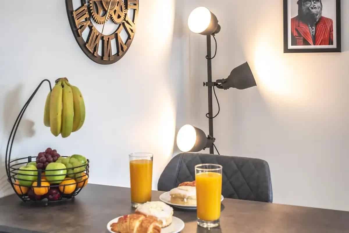 1 Bed -  1 Bath - Kitchen?w=400&h=260&fit=crop&q=40&auto=format&trim=auto