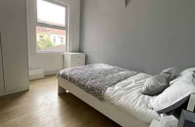 Room in a 5 Bedroom Apartment, 141 Fishponds Rd, Eastville, Bristol BS5 6PR - Bristol, England, United Kingdom - 3 Bedroom Apartment - Bedroom