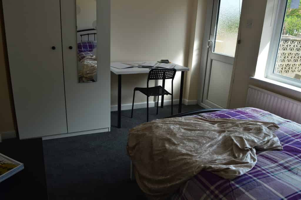 6 Bedroom 1 Bath - Amenities?w=400&h=260&fit=crop&q=40&auto=format&trim=auto