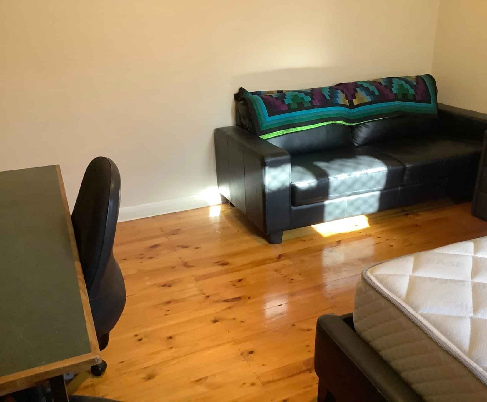Room In A 3 Bedroom Apartment, Flanders Street, Croydon Park, Adelaide 5008 - Adelaide, South Australia, Australia - Room 2 - Amenities