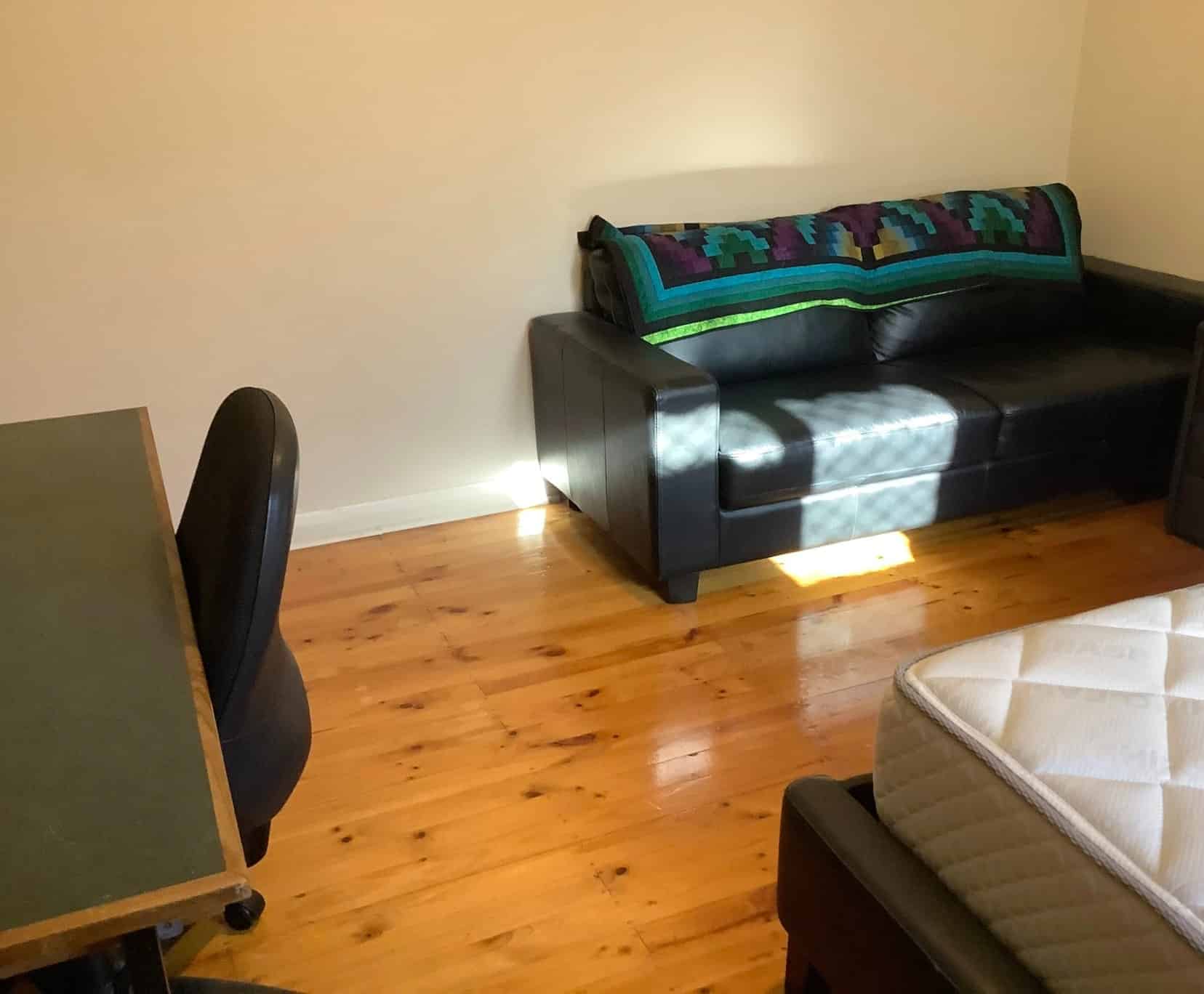 Room In A 3 Bedroom Apartment, Flanders Street, Croydon Park, Adelaide 5008 - Adelaide, South Australia, Australia - Room 3 - Amenities