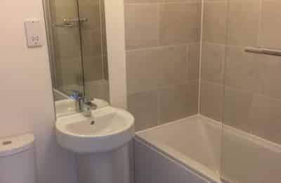6 Bedroom Apartment, 39 Great Clover Leaze, Stoke Gifford, Bristol BS16 1GG - Bristol, England, United Kingdom - 6 Bedroom Apartment - Bathroom