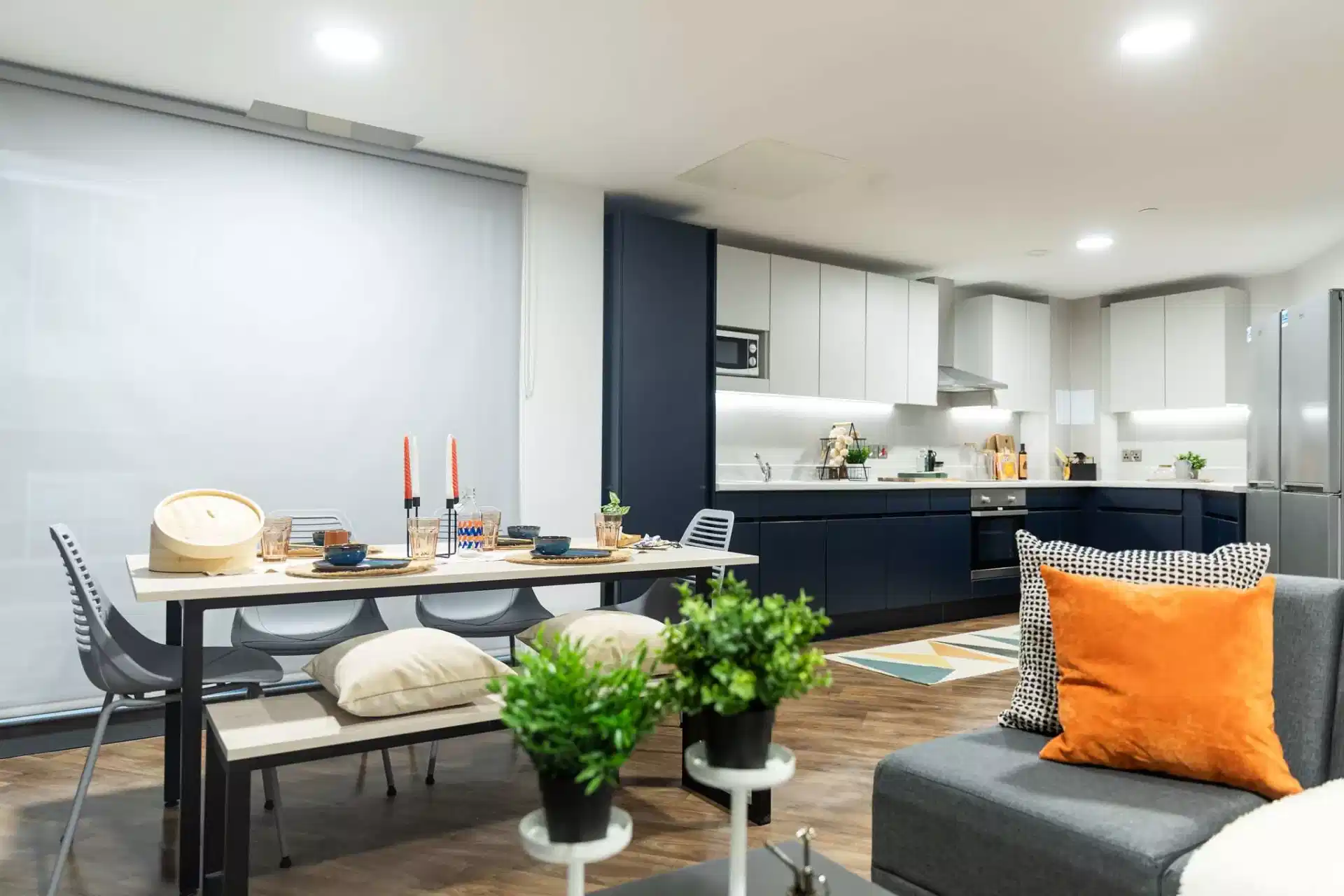 Amenities?w=400&h=260&fit=crop&q=40&auto=format&trim=auto