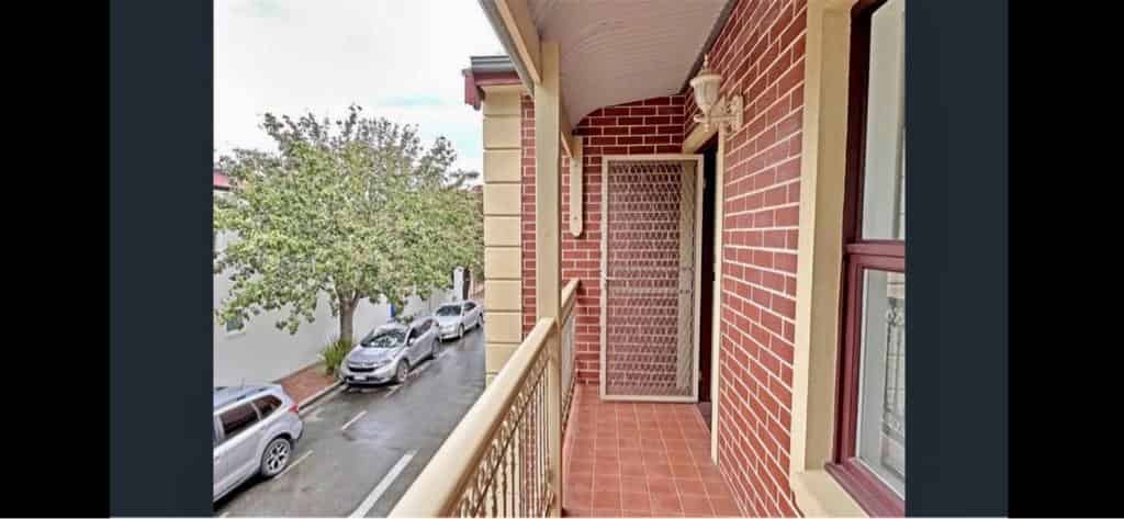 Room in a 5 Bedroom Apartment, 66 Alfred Street, Adelaide City Council, Adelaide 5000 (Room 4) - Adelaide, South Australia, Australia - Room 4 - Amenities