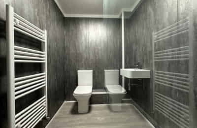 1 Bedroom Apartment, Edge Ln, Liverpool, L7 9LB (Flat 2) - Liverpool, England, United Kingdom - Room 1 - Bathroom