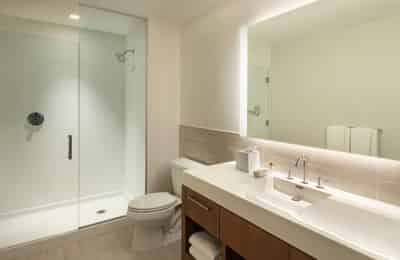 Amenities?w=400&h=260&fit=crop&q=40&auto=format&trim=auto