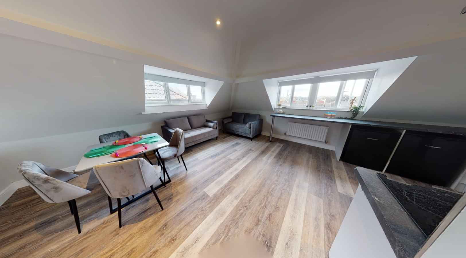 5 Bedroom Apartment, Whiteladies Rd, Clifton, Bristol BS8 2PY - Bristol, England, United Kingdom - Common Area