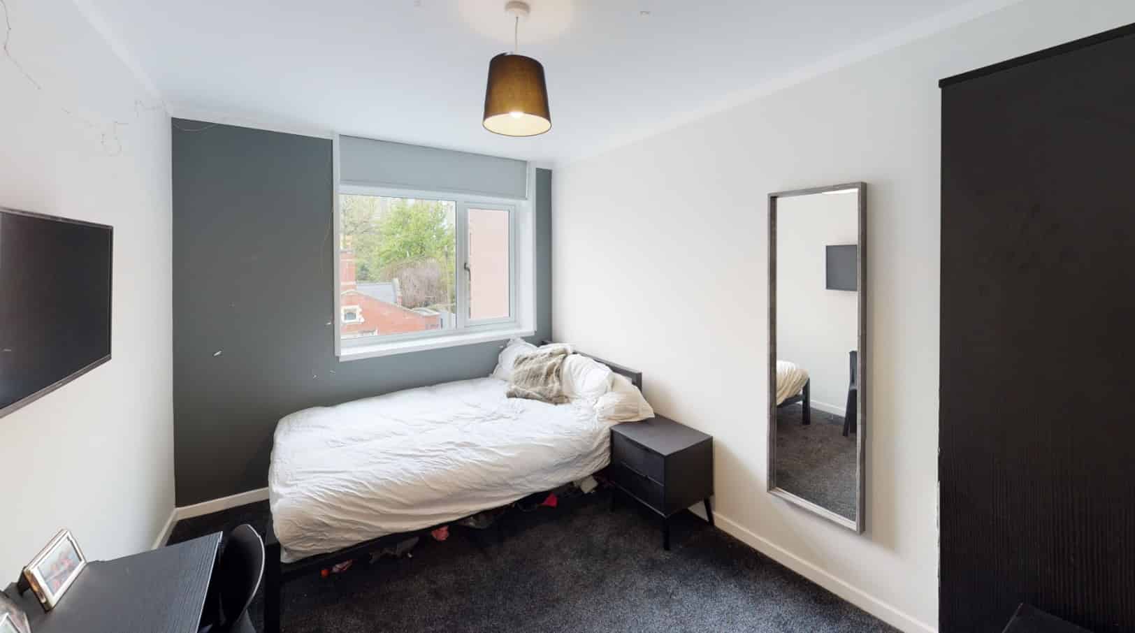 Common Area?w=400&h=260&fit=crop&q=40&auto=format&trim=auto