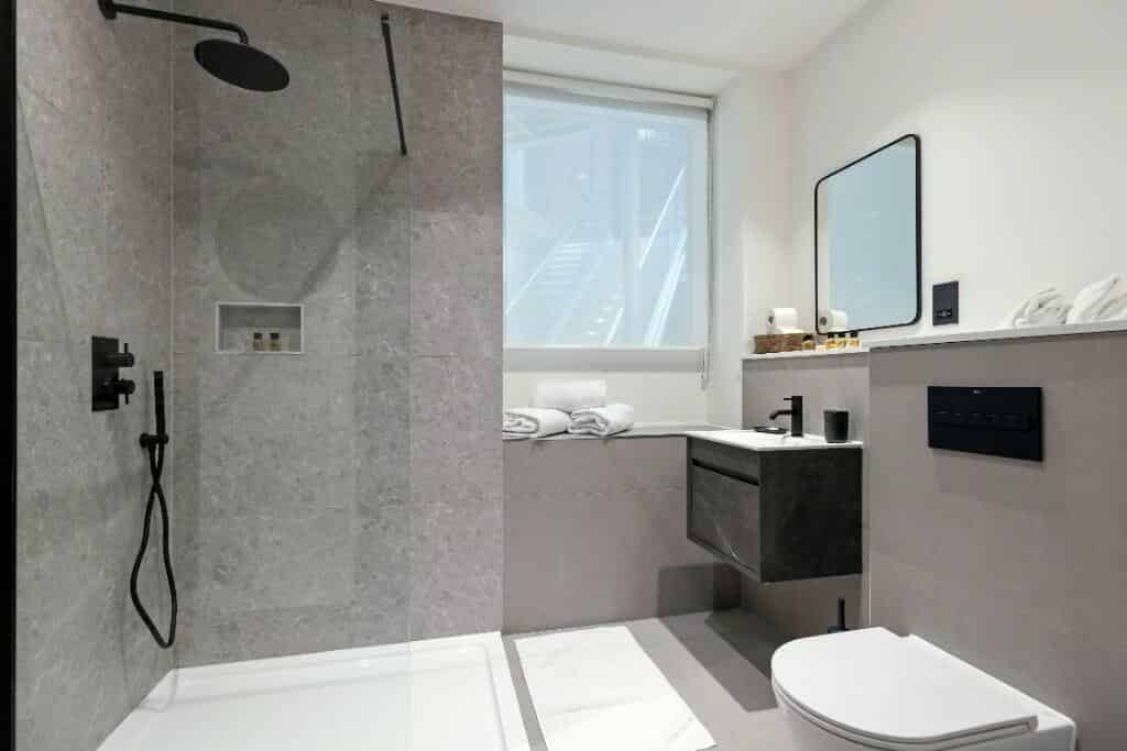 Room in a 2 Bedroom Apartment, Dantzic St, Manchester M4 2AD (Flat 3) - Manchester, England, United Kingdom - Bedroom 1 - Bathroom