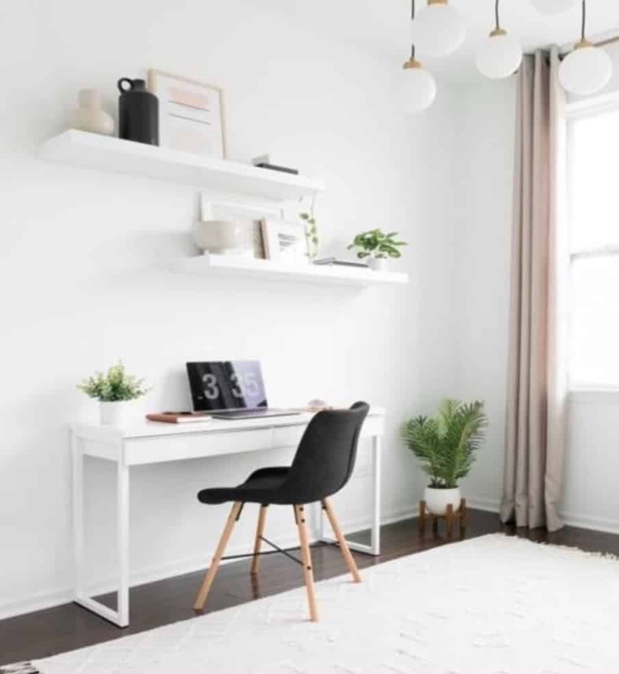 Room in a 6 Bedroom Apartment, Wilmslow Rd, Withington, Manchester M20 4AW - Manchester, England, United Kingdom - Bedroom 6 - Amenities