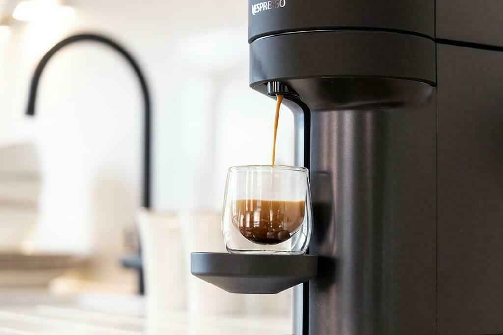 Common Area?w=400&h=260&fit=crop&q=40&auto=format&trim=auto