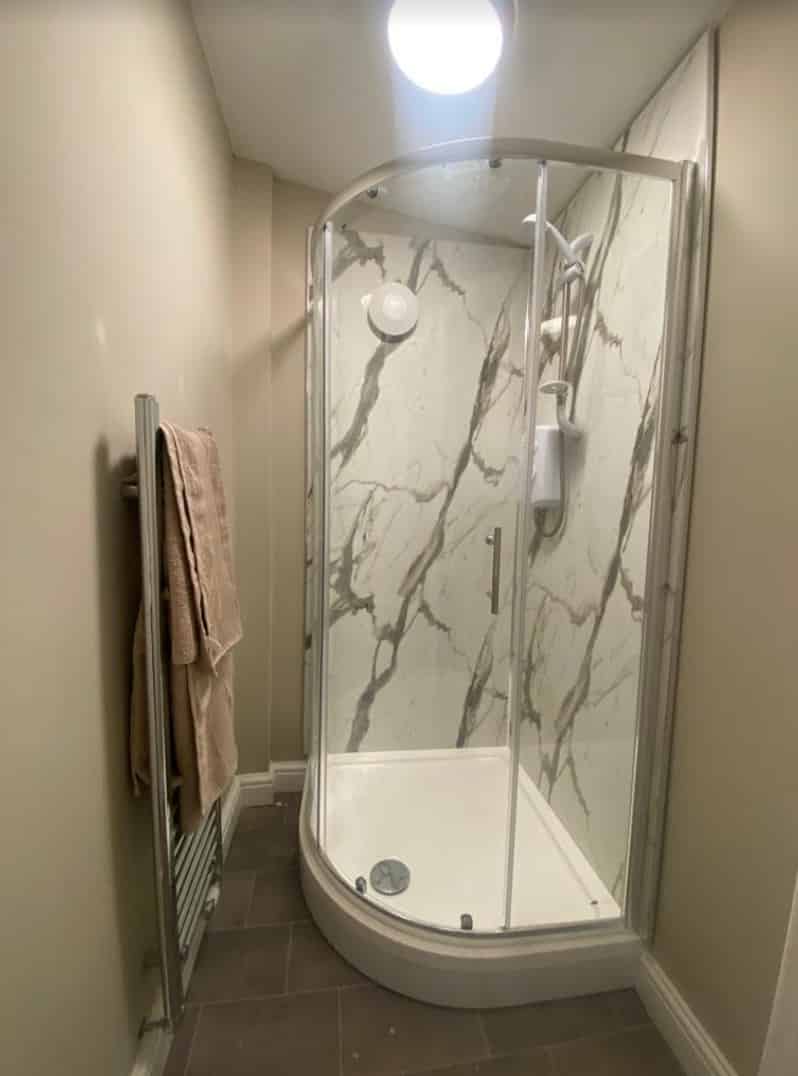 Room in a 6 Bedroom Apartment, Sheepwood Rd, Bristol BS10 7BP - Bristol, England, United Kingdom - Bedroom 6 - Bathroom