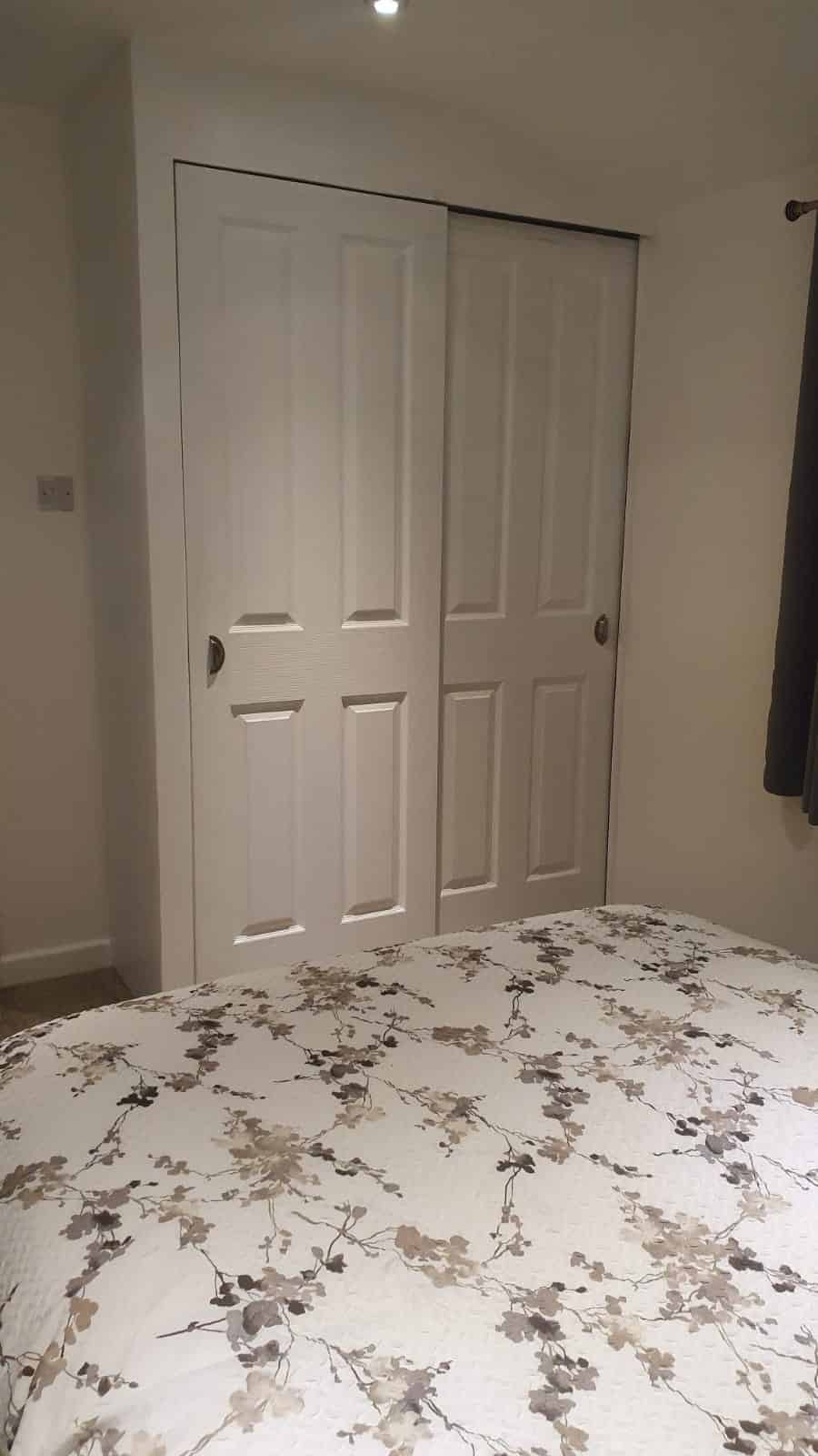 Bedroom 2 - Bathroom?w=400&h=260&fit=crop&q=40&auto=format&trim=auto