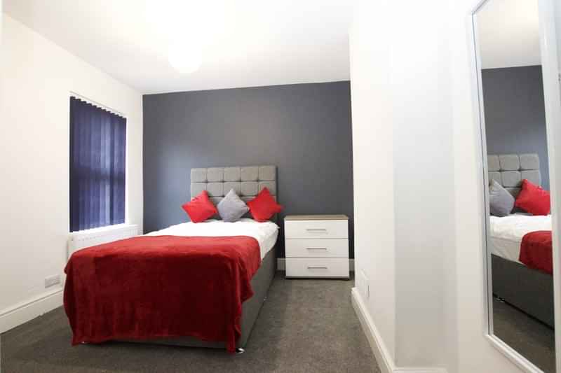 Bedroom 3 - Kitchen?w=400&h=260&fit=crop&q=40&auto=format&trim=auto