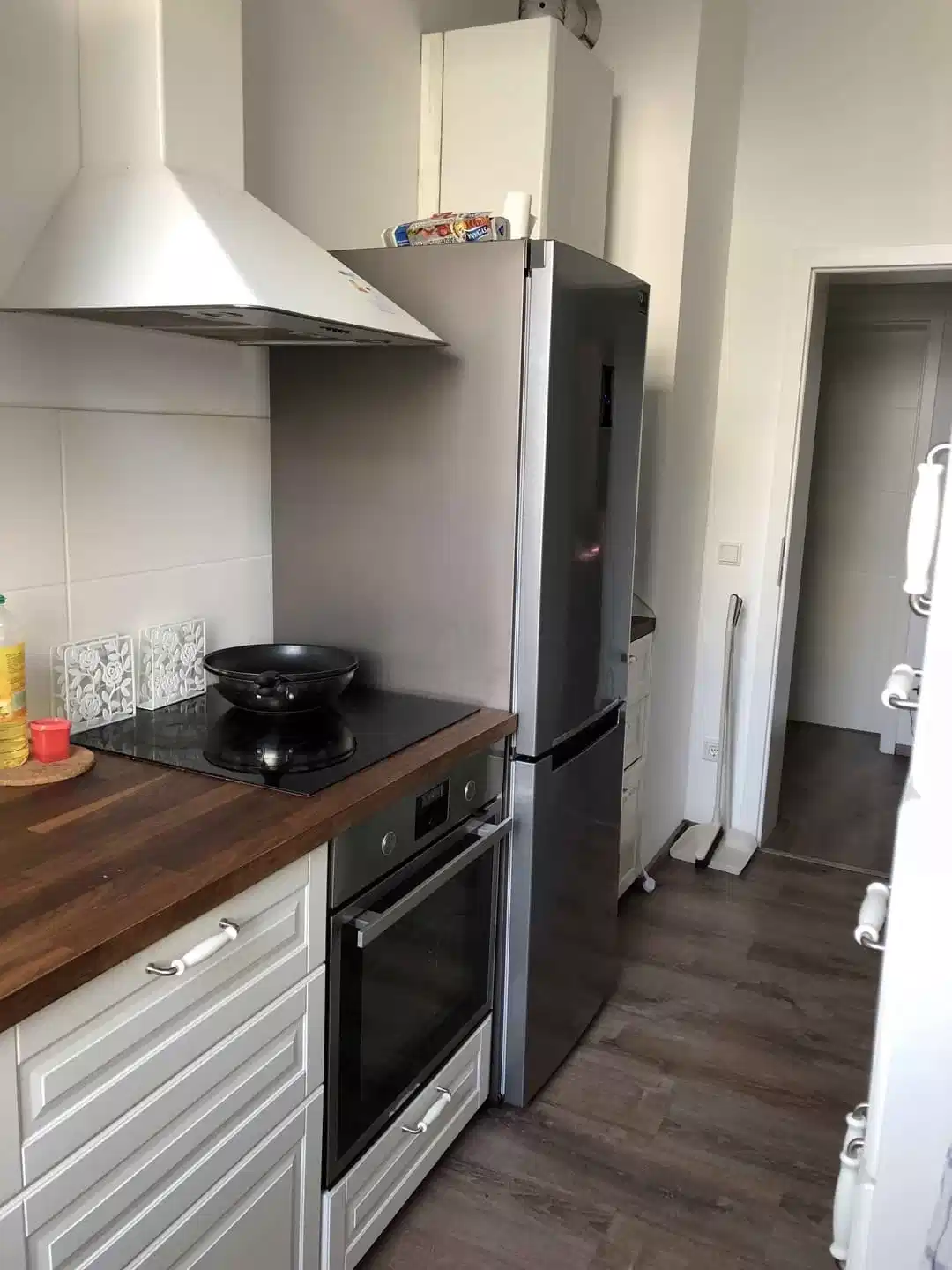 Mainzer Landstraße 258, Frankfurt - Frankfurt, Germany - Kitchen