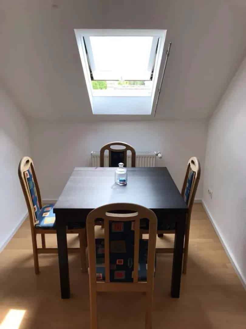 Bedroom?w=400&h=260&fit=crop&q=40&auto=format&trim=auto