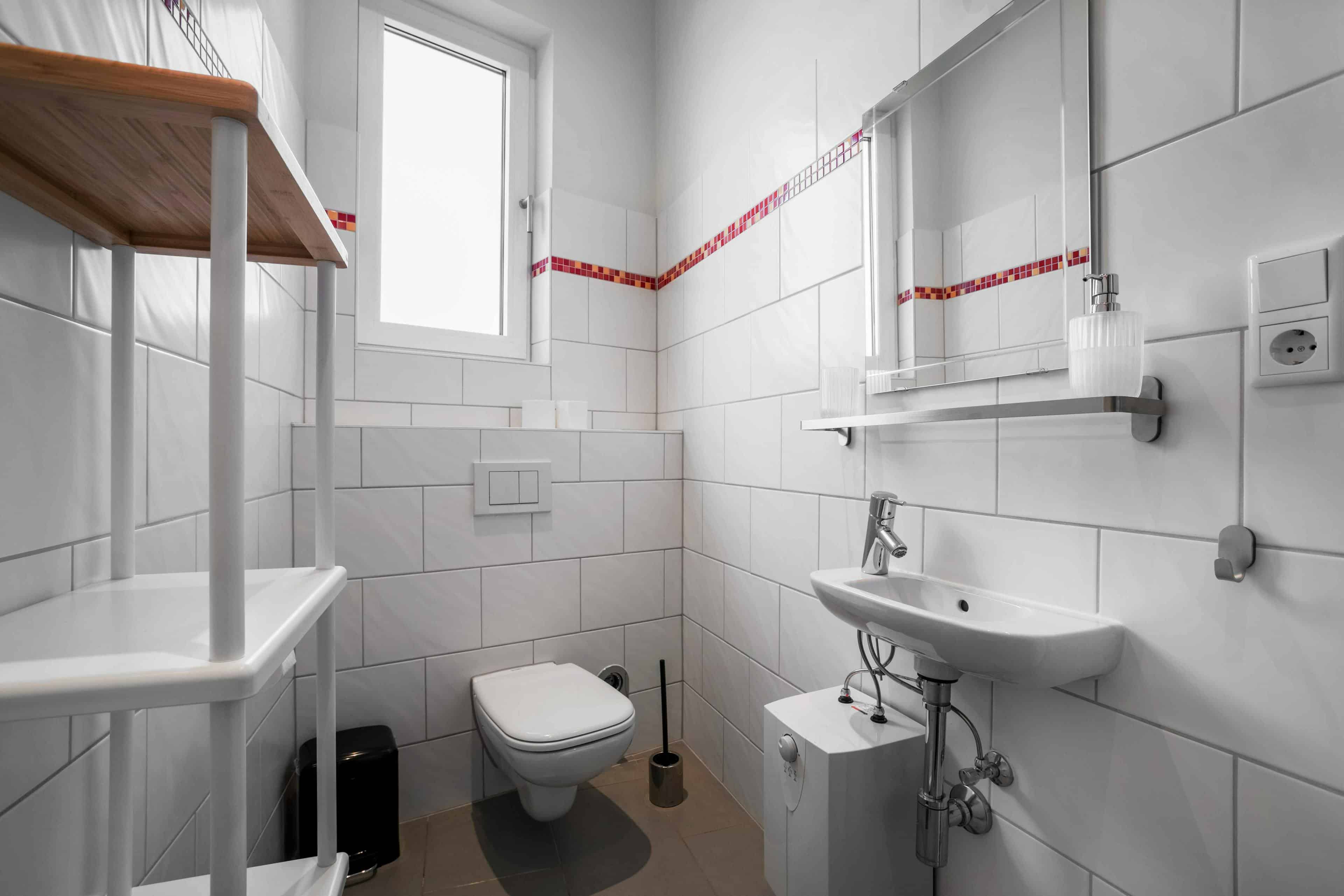 Common Area?w=400&h=260&fit=crop&q=40&auto=format&trim=auto