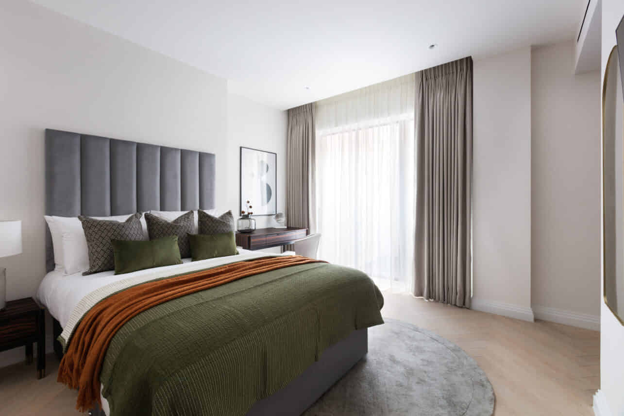 Studio Room, Great Peter St, London SW1P 3LW - London, England, United Kingdom - Studio - Bedroom