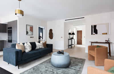 2 Bedroom Apartment - Bathroom?w=400&h=260&fit=crop&q=40&auto=format&trim=auto