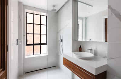 2 Bedroom Apartment, Great Peter St, London SW1P 3LW - London, England, United Kingdom - 2 Bedroom Apartment - Bathroom