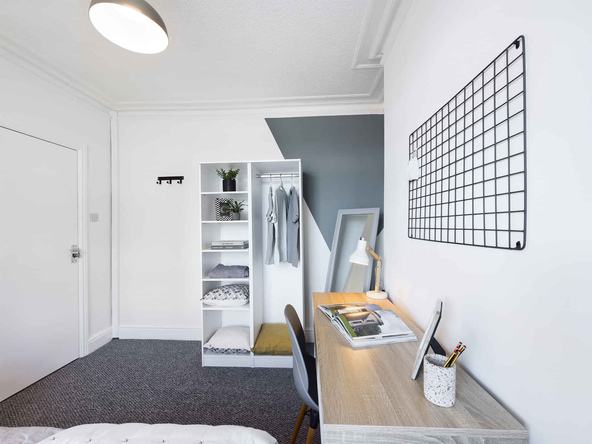 Common Area?w=400&h=260&fit=crop&q=40&auto=format&trim=auto