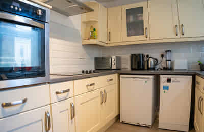 Room in a 3 Bedroom Apartment, Newsham Road, Lancaster, LA1 4DG - Lancaster, England, United Kingdom - Bedroom 2 - Kitchen