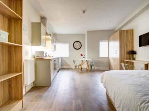 1 Bedroom Apartment, Park View, Nottingham NG1 4GR (Flat 3) - Nottingham, England, United Kingdom - 1 Bedroom Flat - Bedroom