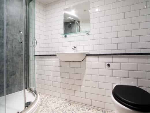 1 Bedroom Apartment, Park View, Peel Street, Nottingham NG1 4GR (Flat 4) - Nottingham, England, United Kingdom - 1 Bedroom Flat - Bathroom