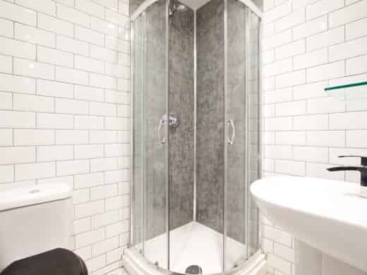 1 Bedroom Apartment, Park View, Peel Street, Nottingham NG1 4GR (Flat 5) - Nottingham, England, United Kingdom - 1 Bedroom Flat - Bathroom