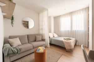 Studio - Bathroom?w=400&h=260&fit=crop&q=40&auto=format&trim=auto