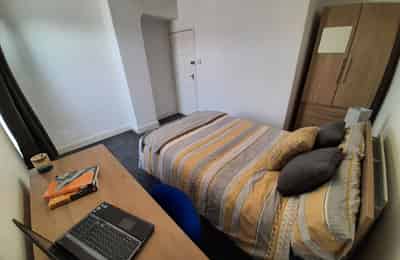 Room in a 2 Bedroom Apartment, 126 Portman Street, Middlesbrough - Middlesbrough, England, United Kingdom - Bedroom 1 - Bedroom