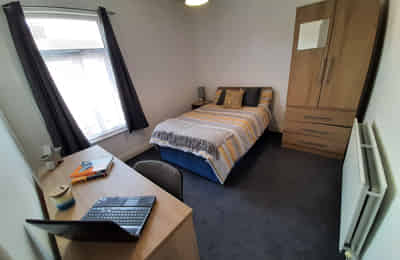 Room in a 2 Bedroom Apartment, 4 Palmer Street, Middlesbrough - Middlesbrough, England, United Kingdom - Bedroom 2 - Bedroom