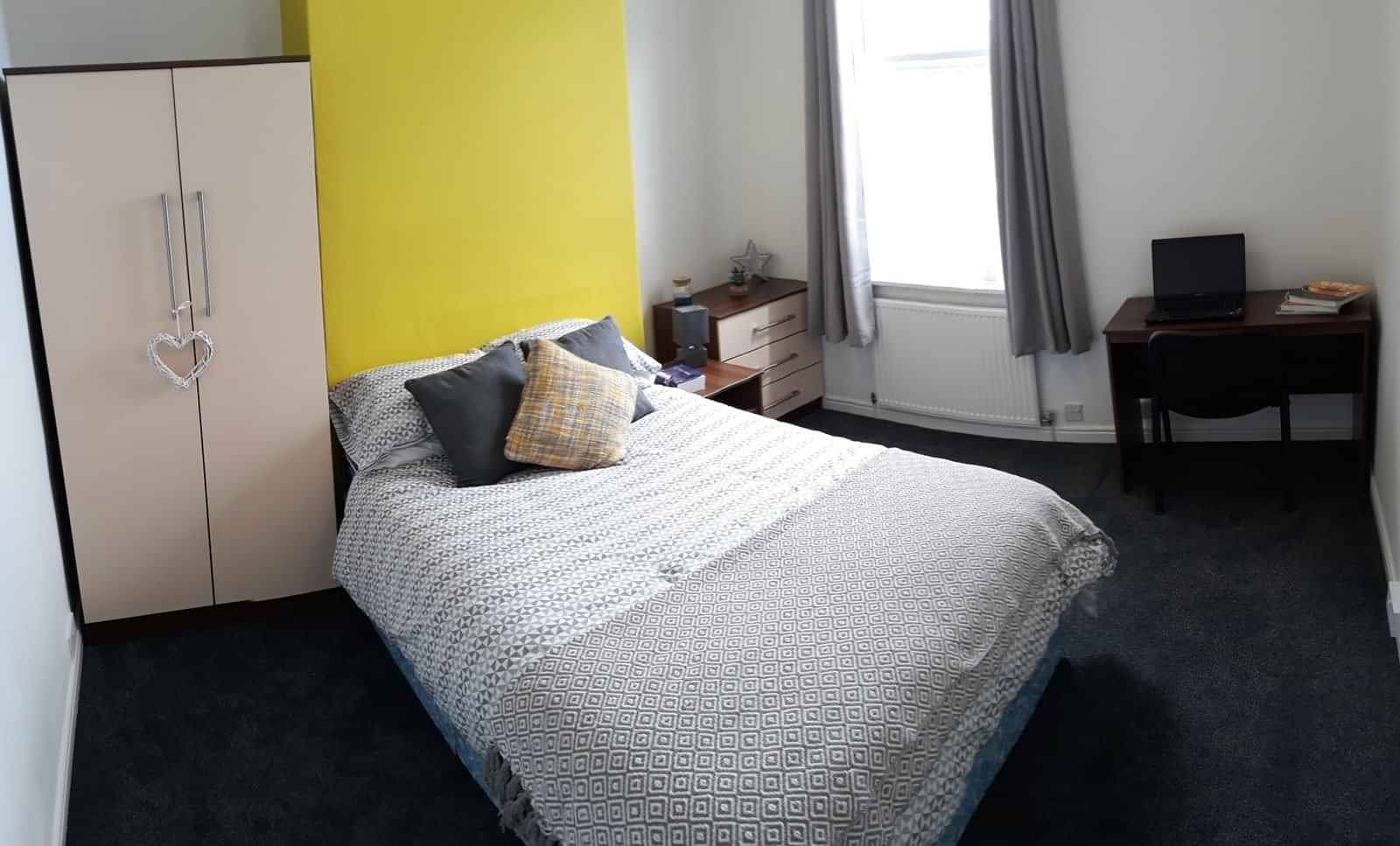 Bedroom 4 - Bedroom?w=400&h=260&fit=crop&q=40&auto=format&trim=auto