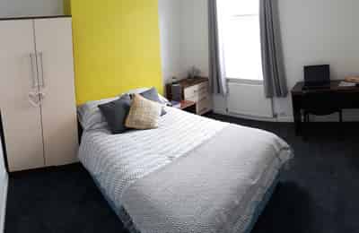 Room in a 6 Bedroom Apartment, 14 Woodlands Road, Middlesbrough - Middlesbrough, England, United Kingdom - Bedroom 2 - Bedroom