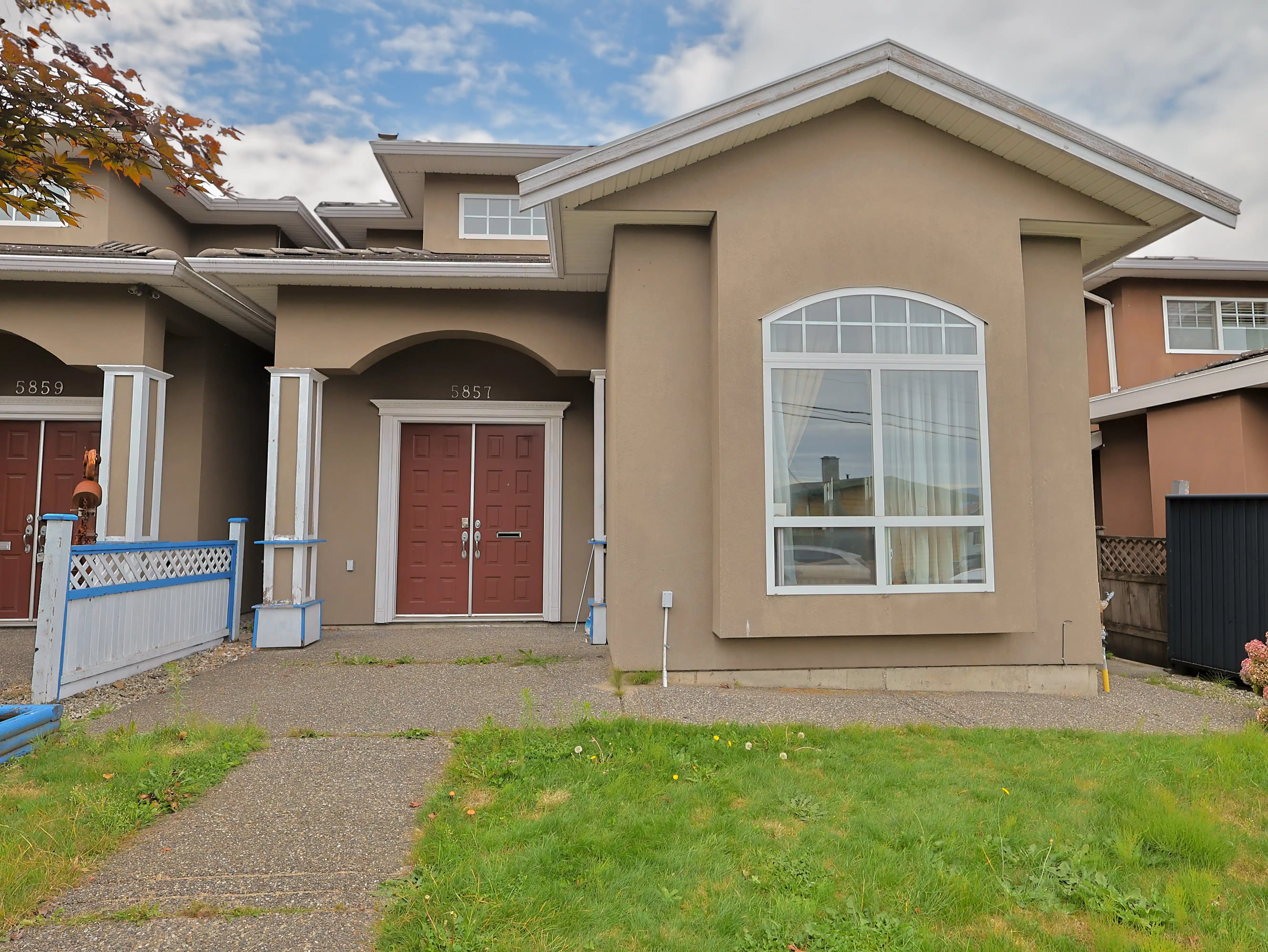 5857 Sussex Ave, Vancouver - Vancouver, Canada - Exterior