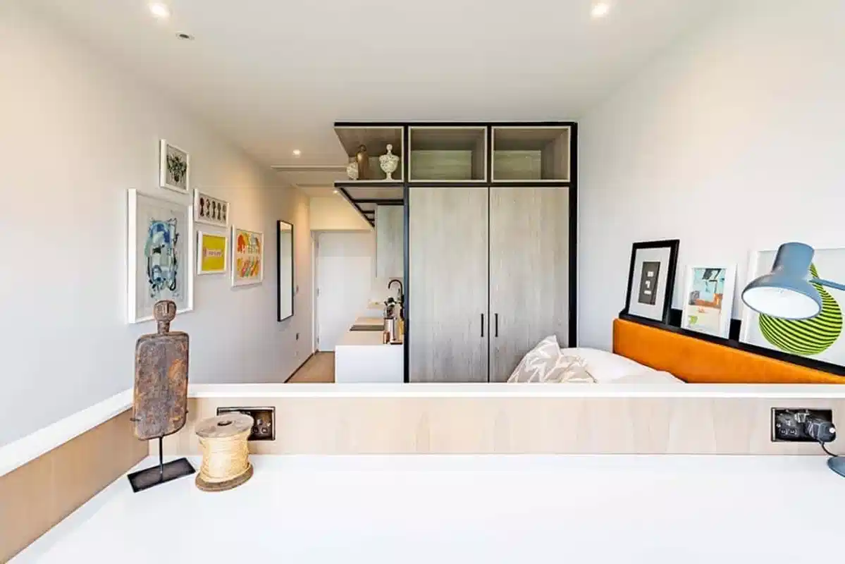 Kitchen?w=400&h=260&fit=crop&q=40&auto=format&trim=auto